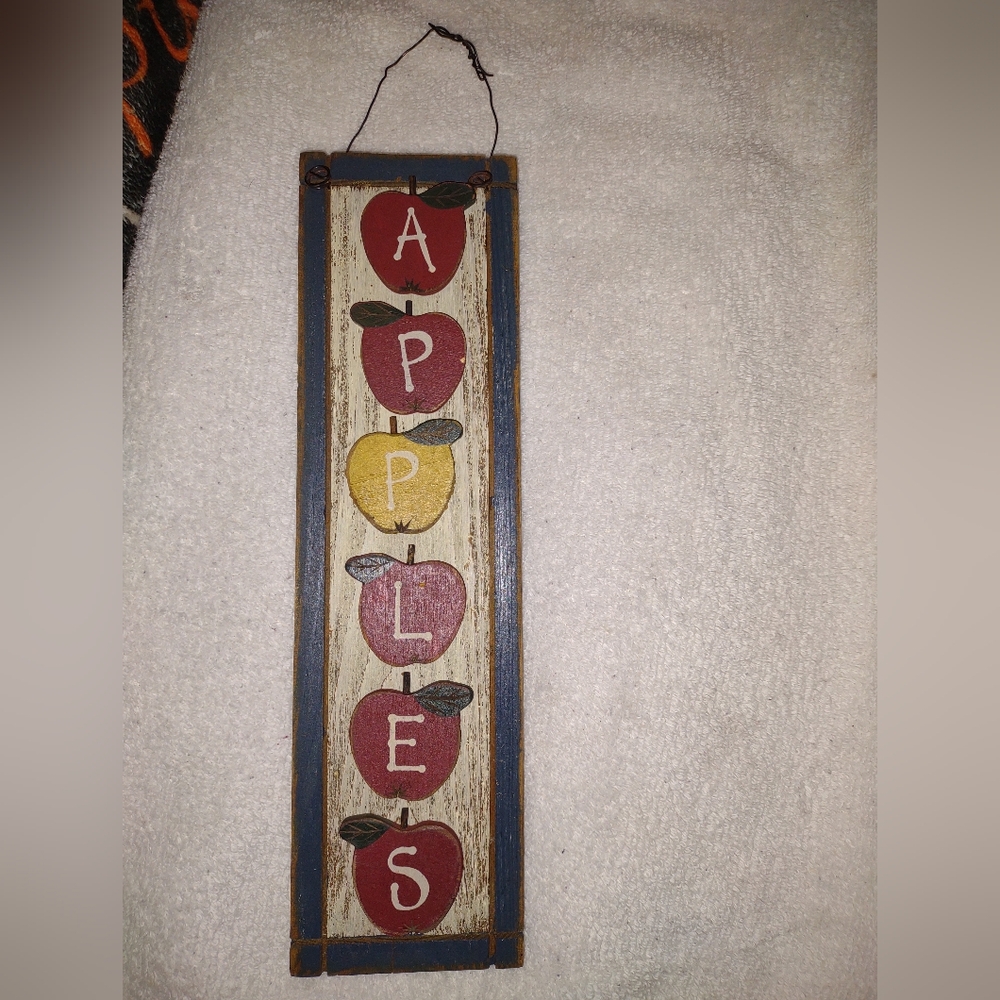 Rustic 'Apples' Wooden Wall Sign - Multicolor